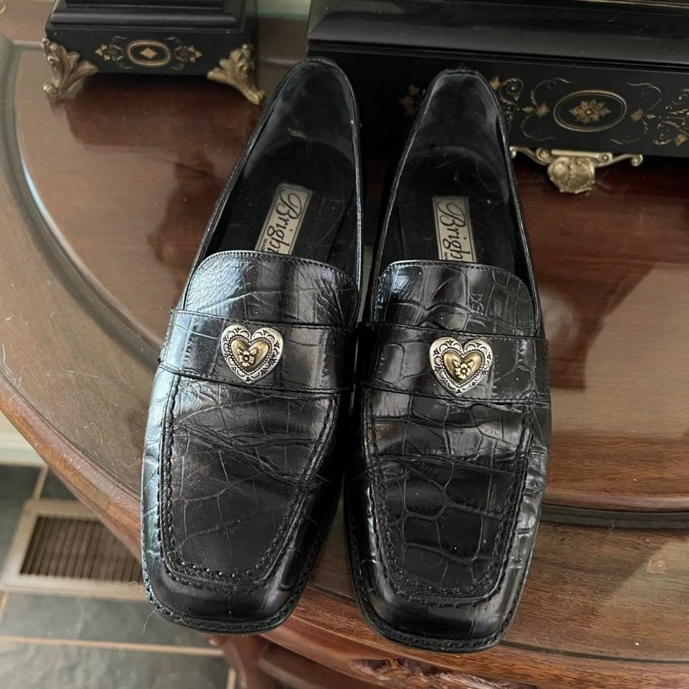 Black Brighton Embossed Brown Croc Jade with Silver Heart Size 6 M Mules/Slides